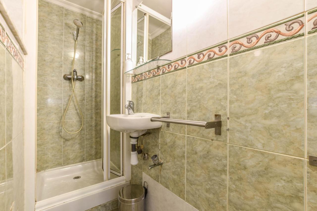 Апартаменты Apartamento Plaza De Lavpies Мадрид Экстерьер фото