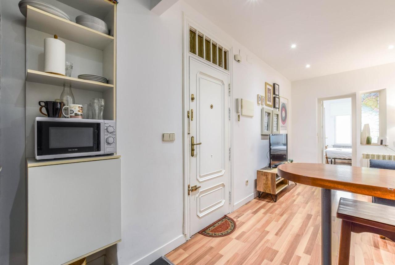 Апартаменты Apartamento Plaza De Lavpies Мадрид Экстерьер фото