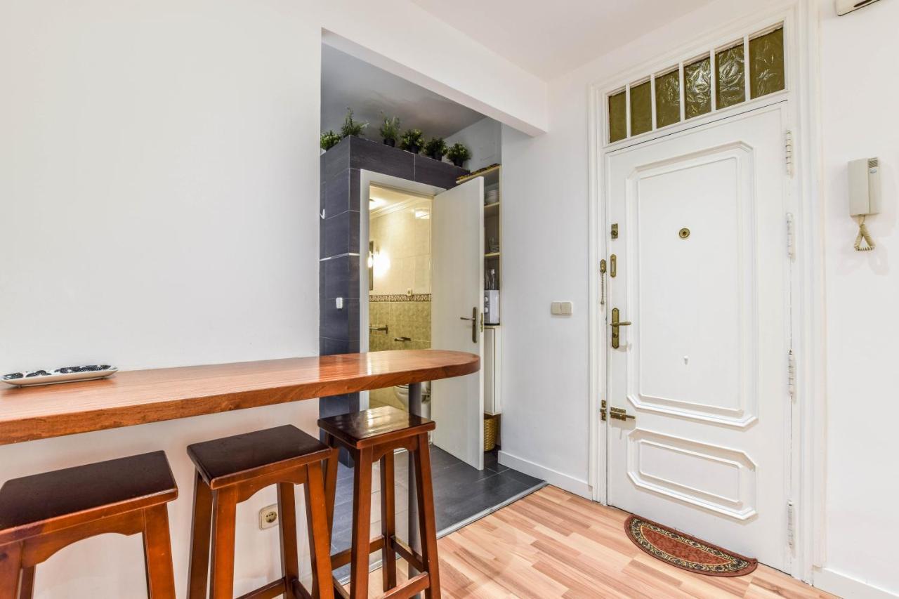 Апартаменты Apartamento Plaza De Lavpies Мадрид Экстерьер фото
